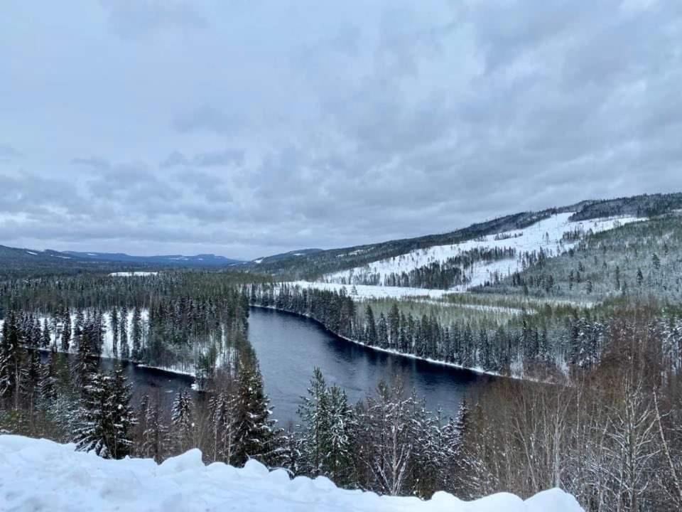 Asens Vandrarhem Uvboet Älvdalen Exterior foto